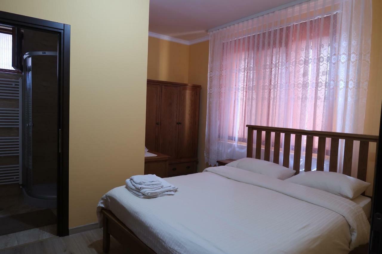 Casa Pop Hotel Săpînţa Kültér fotó